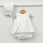 traje de ceremonia y bautizo de niña en color blanco 
