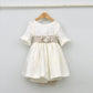 Vestido ceremonia niña de lino con adorno floral de lino "Leo"