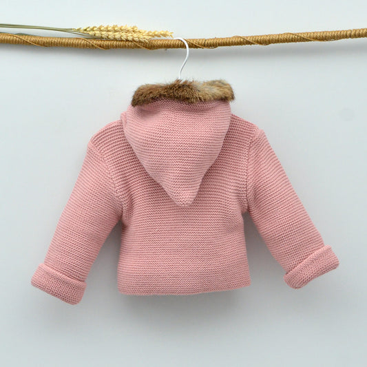 chaqueton punto niña con pelo natural invierno maquillaje capucha doña carmen